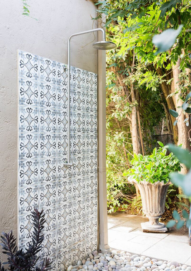 outdoor-shower-designs-centsational-style